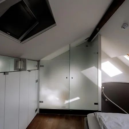 Apartment W Y C K - E N D Boutique