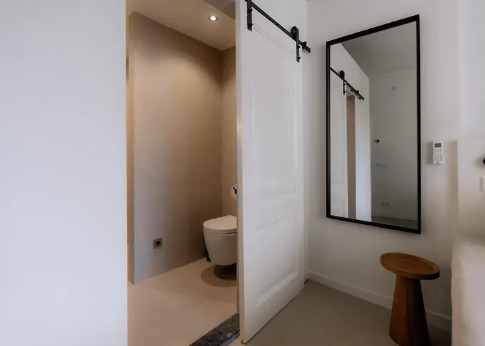 W Y C K - E N D Boutique