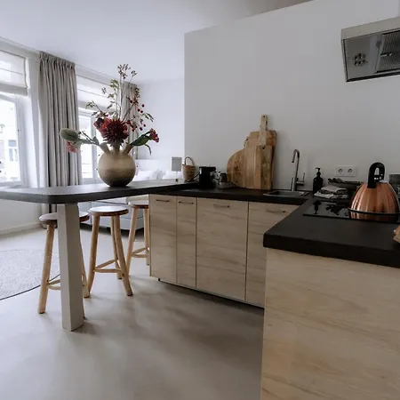 W Y C K - E N D Boutique