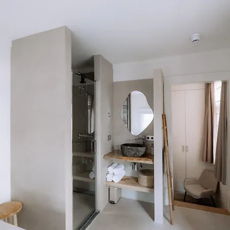 W Y C K - E N D Boutique